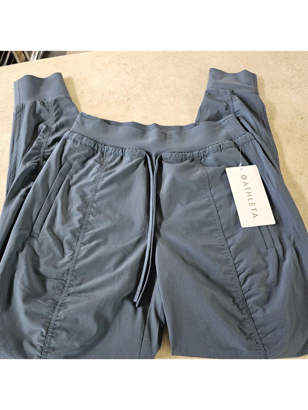 athleta Attitude Pant Featherweight Stretch Jogger Pants Size 2